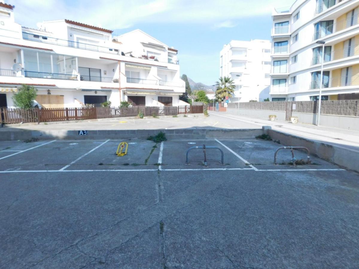 Gmid Immo Apartamento Oasis Atico Roses Dış mekan fotoğraf